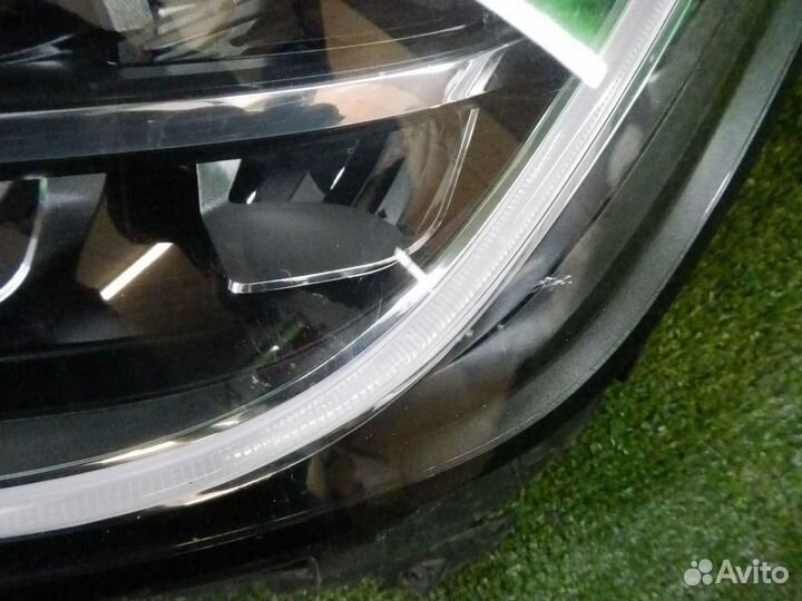 Фара левая Mercedes-Benz GLC