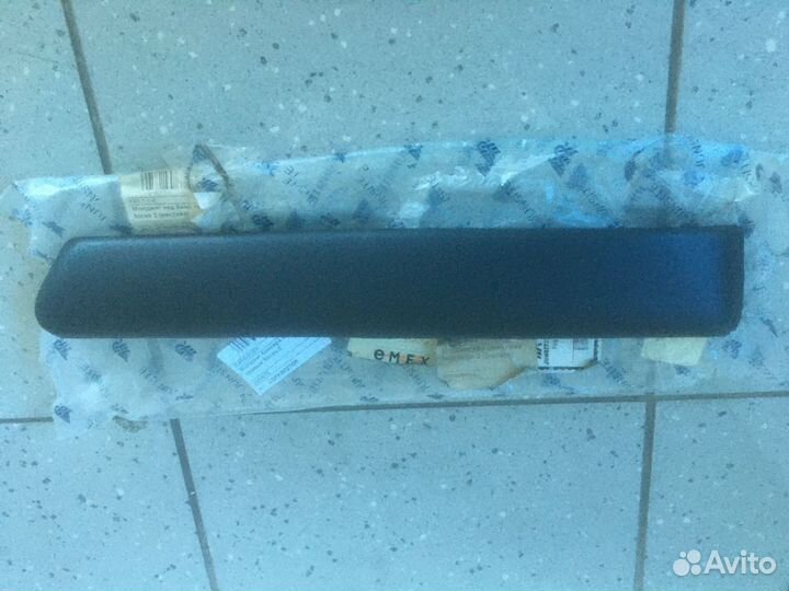 Молдинг бампера передний правый Ford Focus-2