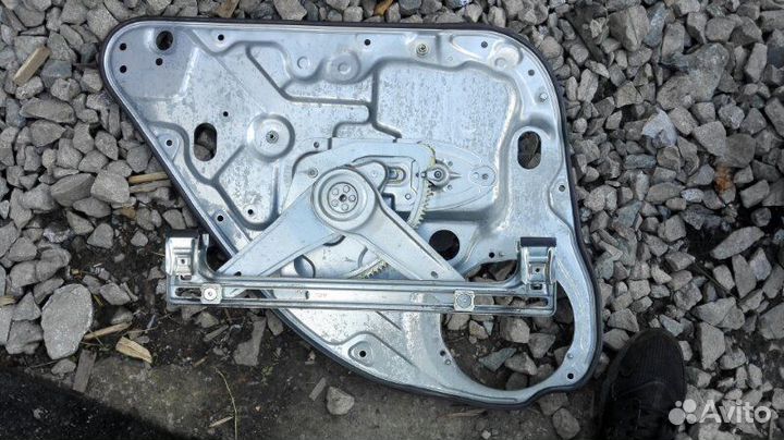 Стеклоподъемник задний правый Ford Focus 2