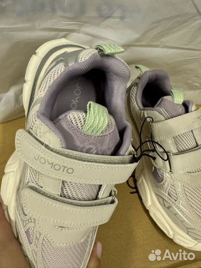 Новые Кроссовки 32,33,34 jomoto для девочки
