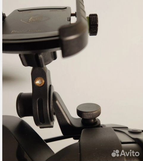 Держатель телефона на руль мотоцикла с зарядкой