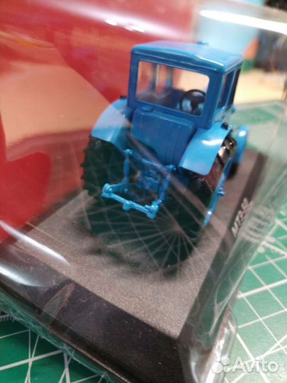 Модель трактора