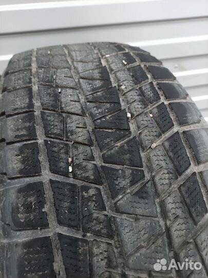 Bridgestone Blizzak DM-V1 235/60 R18 107Q