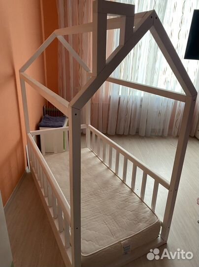 Детская кровать Домик