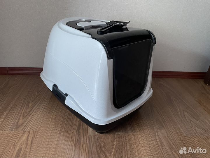 Закрытый туалет для кошек