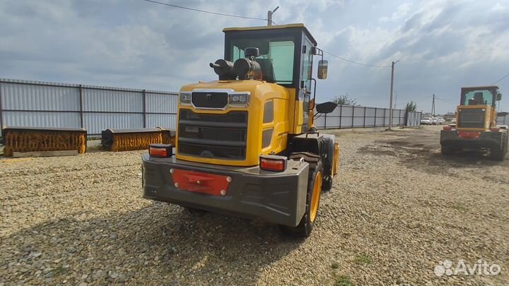 Фронтальный погрузчик XCMG LW300F, 2023