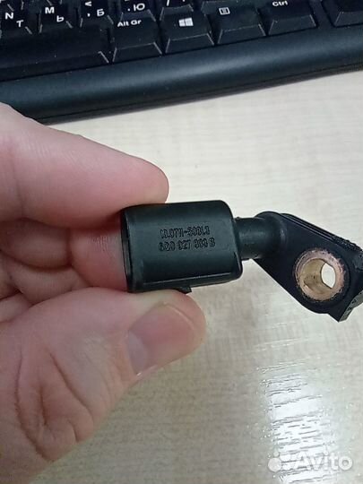 Датчик абс ABS 6Q0927803B перед лево