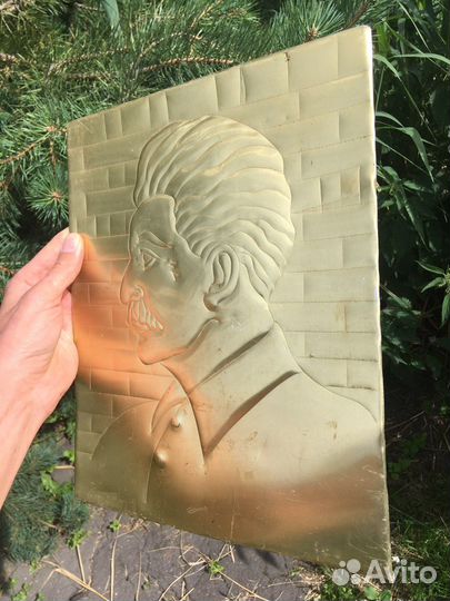 Портрет сталина в меди