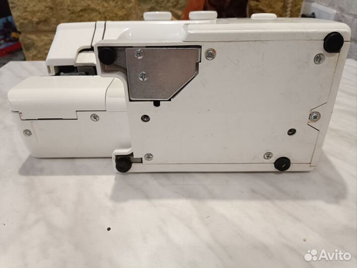 Швейная машина Janome JT1108