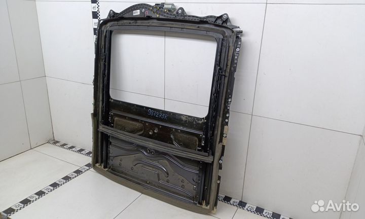 Рама сдвижной крышки люка BMW X6 F16