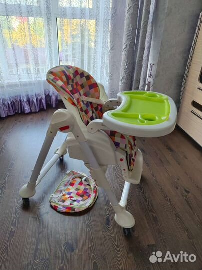 Стульчик для кормления с укачиванием (Италия)