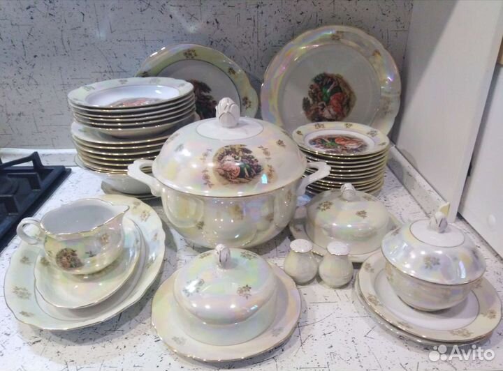 Сервизы кофейный и столовый 