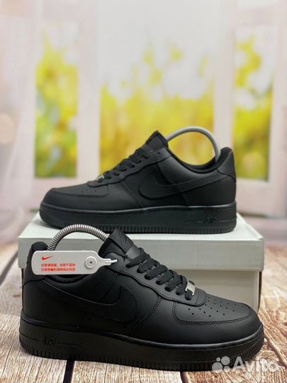 Nike Air Force 1 '07 Triple Black