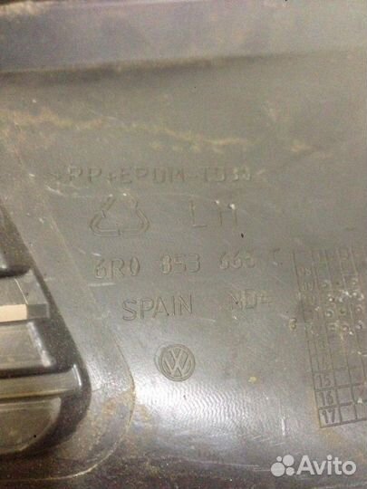 Заглушка решетка противотуманных фар Volkswagen Po