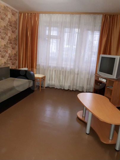 2-к. квартира, 48 м², 1/2 эт.