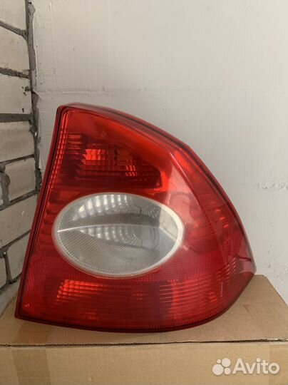 Фонарь задний форд фокус 2