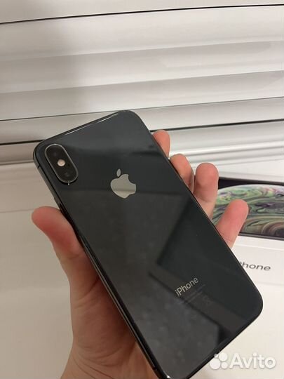 iPhone Xs, 64 ГБ