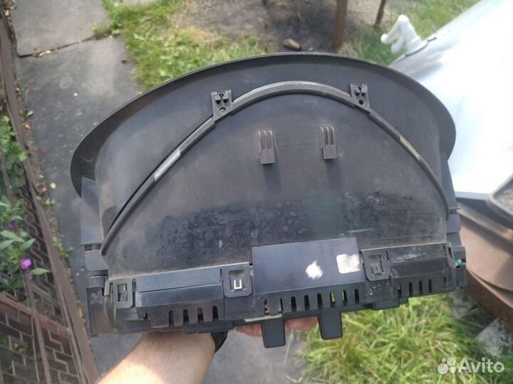 Панель приборов мерседес (Mercedes)