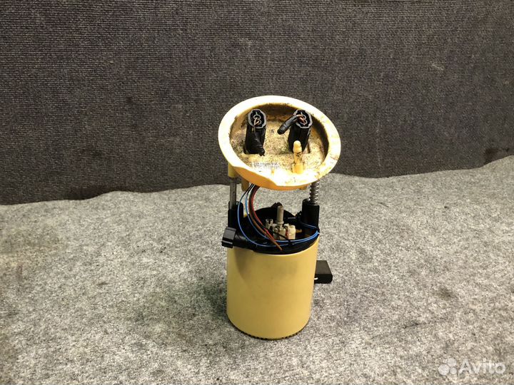 Топливный насос бмв Е87 16117190943