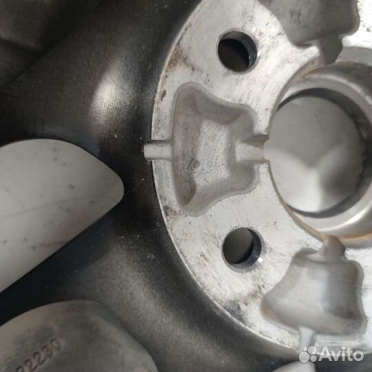 Диск литой R18 Kia Sorento 4