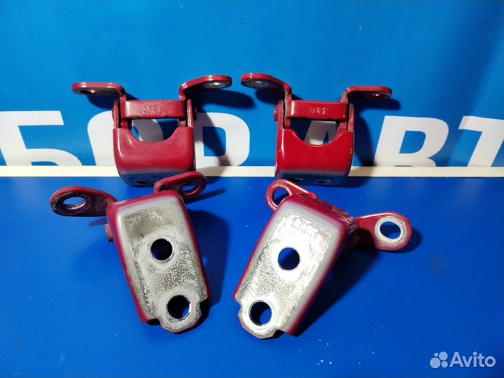 Петли задних дверей Honda Accord 8