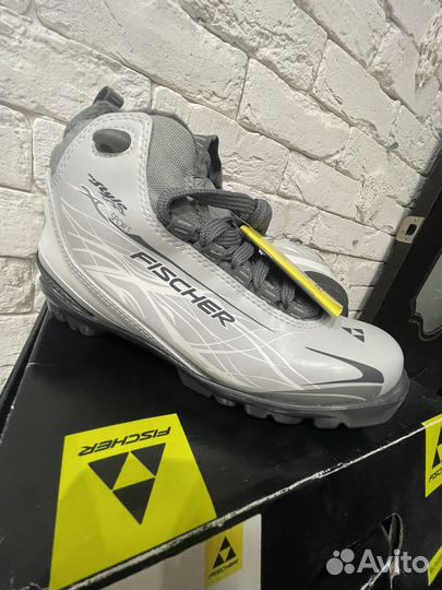 Лыжные ботинки fischer