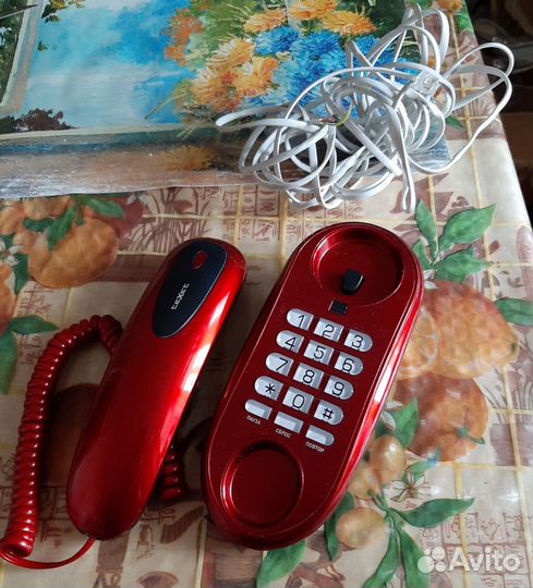 Старый стационарный телефон