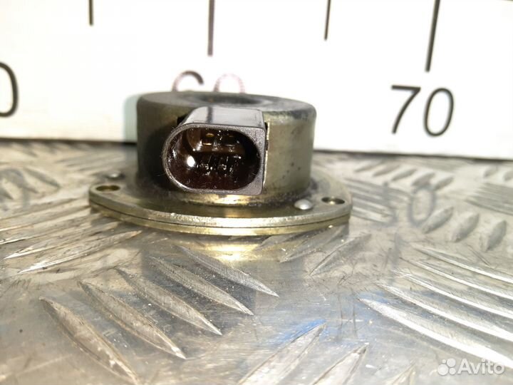 Б/У Клапан изменения фаз грм MB om.111