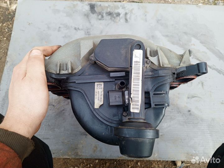 Коллектор впускной Audi A8 D4 4.2