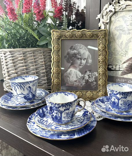 Антикварные чайные пары и трио Royal Crown Derby