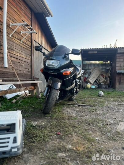 Kawasaki ZZR-400