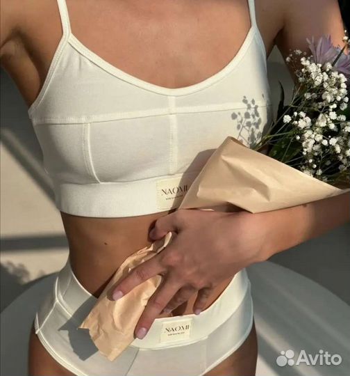 Топ-бюстгальтер