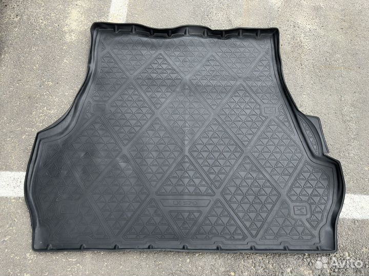 Коврик в багажник Lexus LX