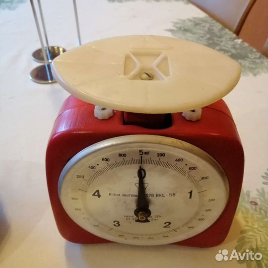 Весы кухонные с чашей