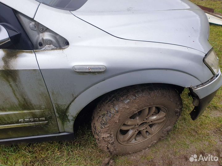 Правое переднее крыло Ssang Yong Actyon Sports