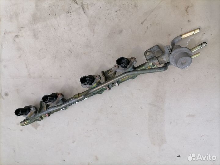 Форсунка топлив.Nissan Almera N15 1999 1.4 GA14 мт