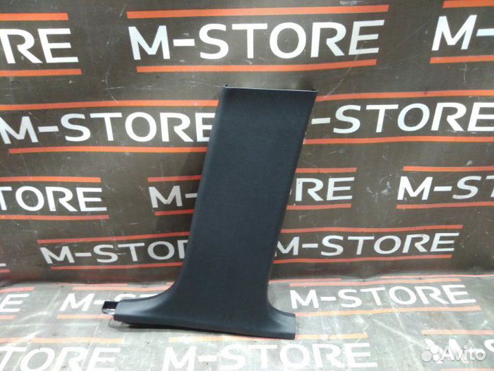 Обшивка стойки правая Audi A4 B7/8E BFB 2006