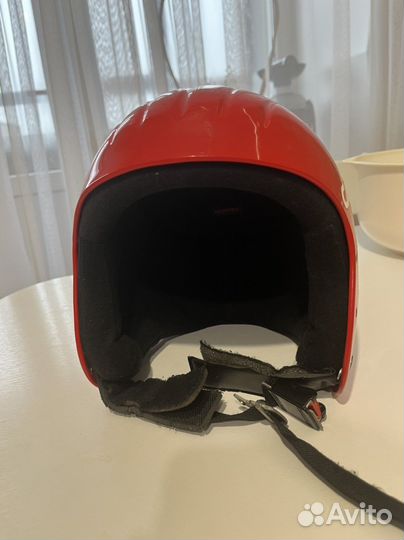 Горнолыжный шлем