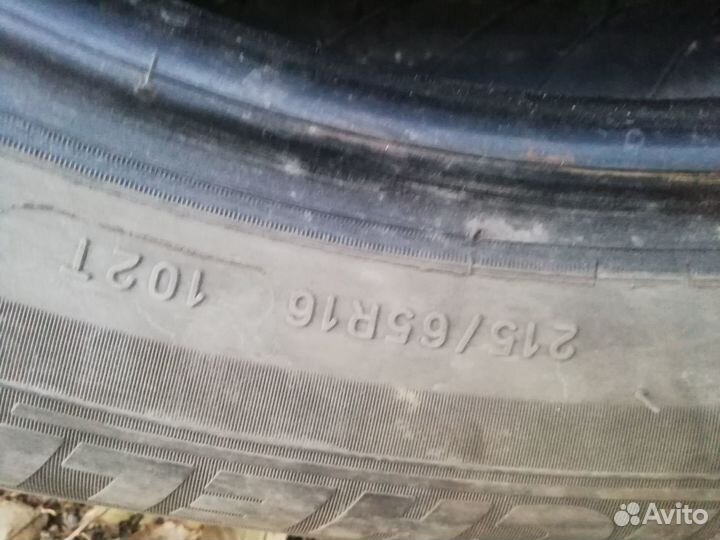 Michelin X-Ice North 3 215/65 R16