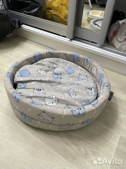 Лежанка для кошек