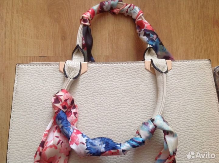 Сумка белая