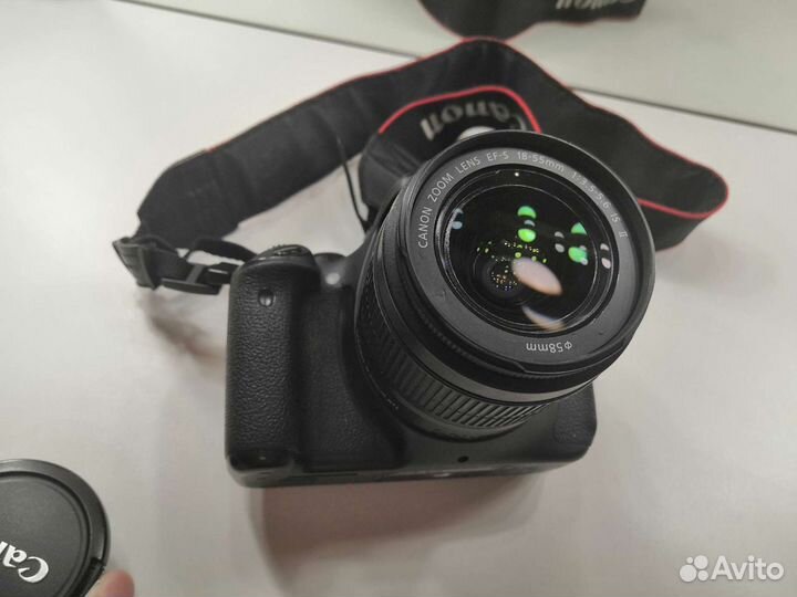 Зеркальный фотоаппарат Canon EOS 600D