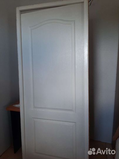 Дверь белая бу