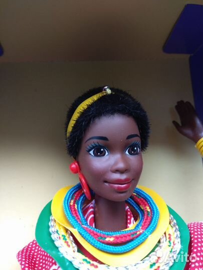 Барби Kenyan; French