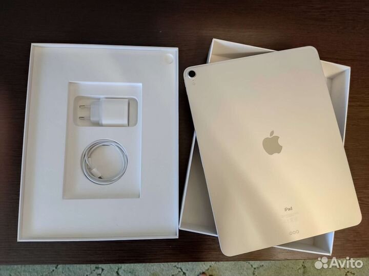 Планшет Apple iPad Pro 12.9 64 GB