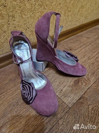 Босоножки женские 37 размер натуральная замша