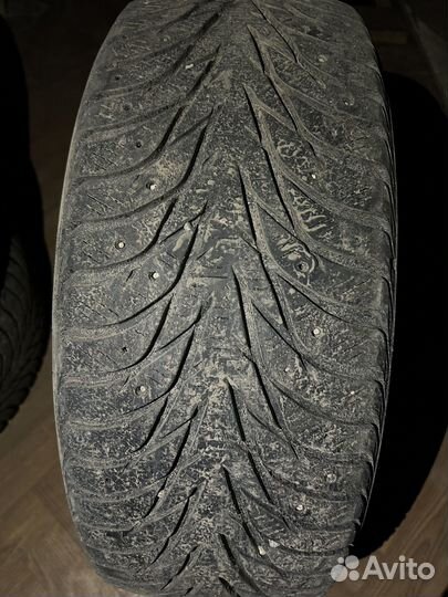 Yokohama 104ZR 205/55 R16 94B