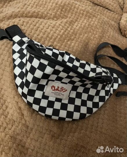 Сумка бананка через плечо