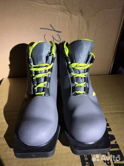 Лыжные ботинки р-р 37,5