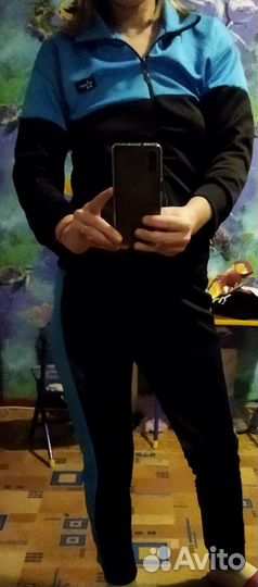 Спортивный костюм женский новый 44-46